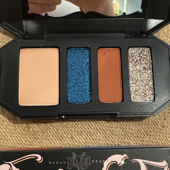 Kat Von D Shade + Light Glamlok Eyeshadow Quad - Blue / Brown / Glitter - Picture 2 of 2